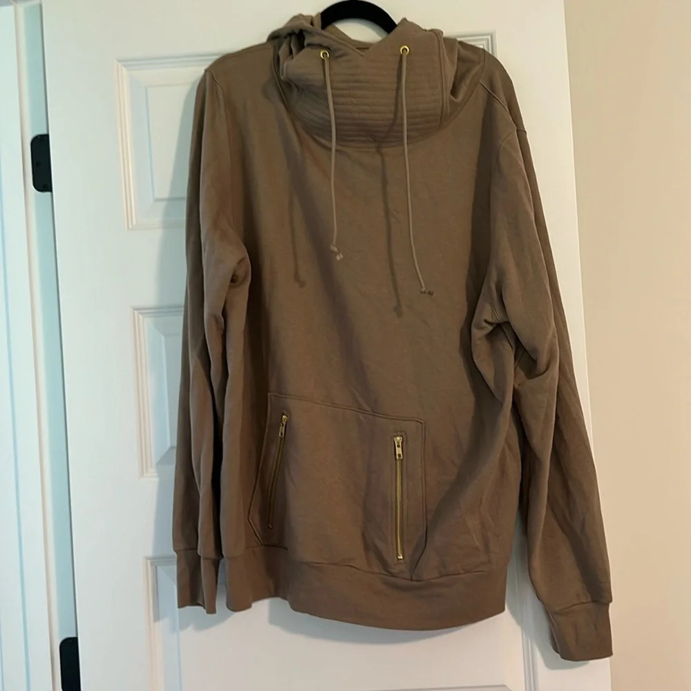 Nwot lily & lottie hoodie